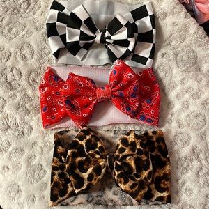 Multiple headband bows